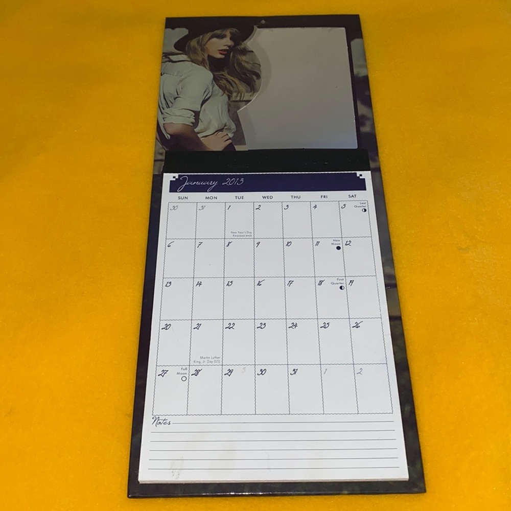 Taylor Swift 2013 Locker Calendar